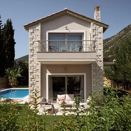 Villa Avesta Private Villas *